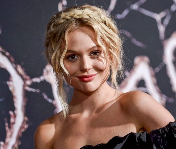 Emily Alyn Lind at the 