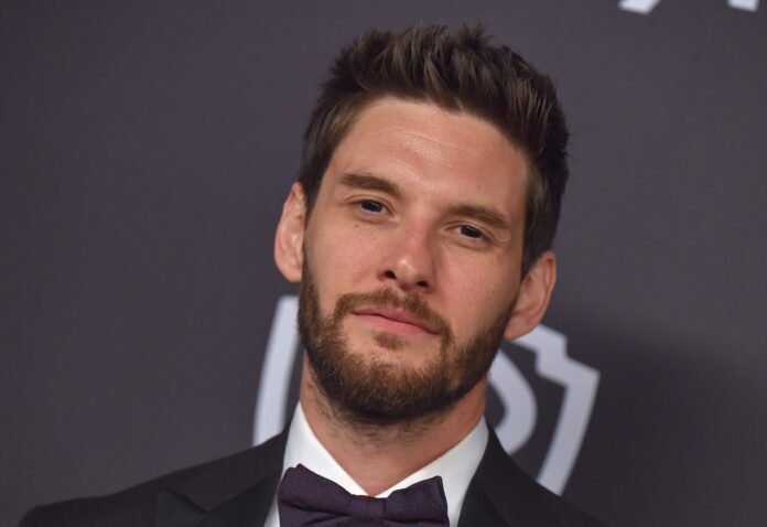 Ben Barnes at the InStyle and Warner Bros Golden Globes After Party in January 2019